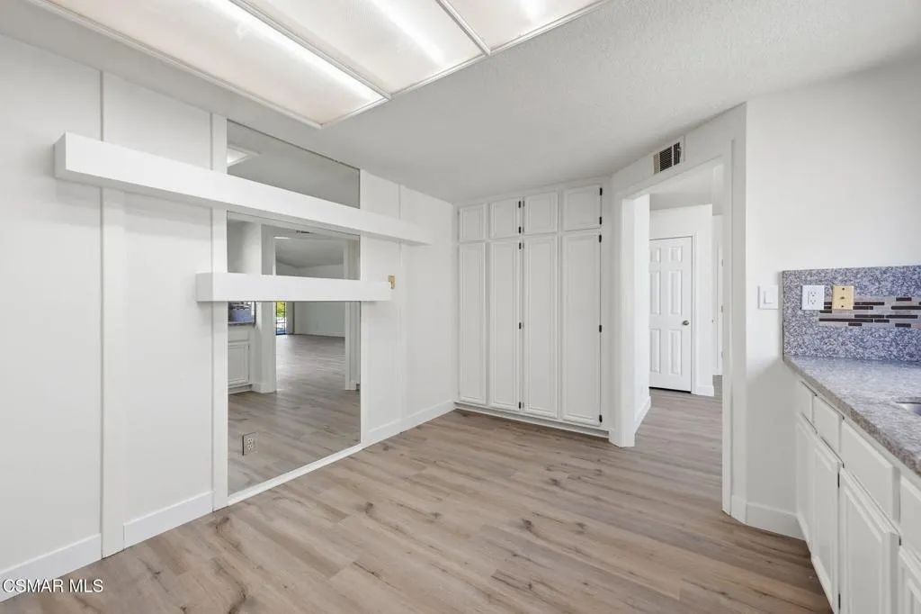 15-web-or-mls-802-congressional-rd