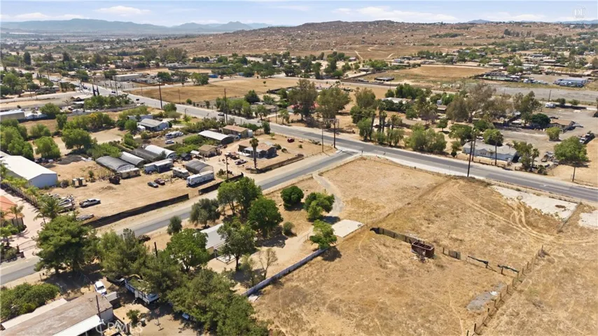 21820 Cajalco Road, Perris, California 92570