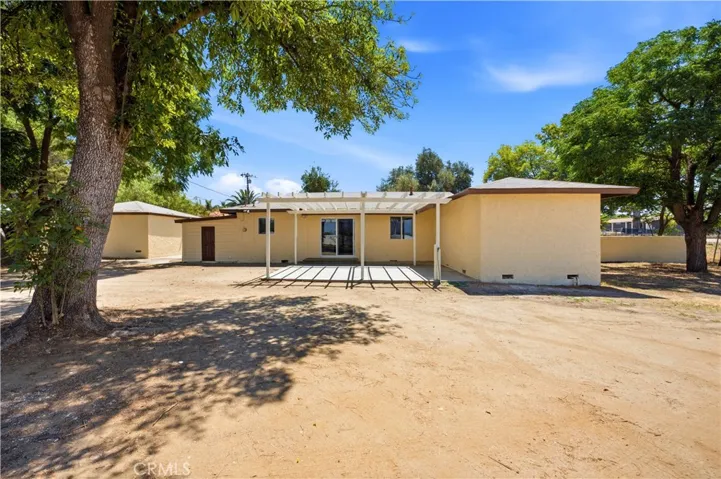 21820 Cajalco Road, Perris, California 92570