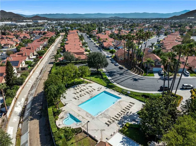 Four Seasons Association Pool & Spa!