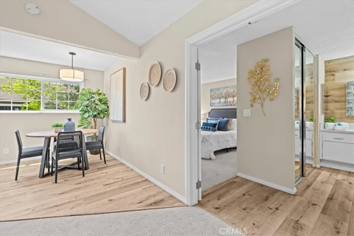 208 Springview, Irvine, California 92620 — photo 5