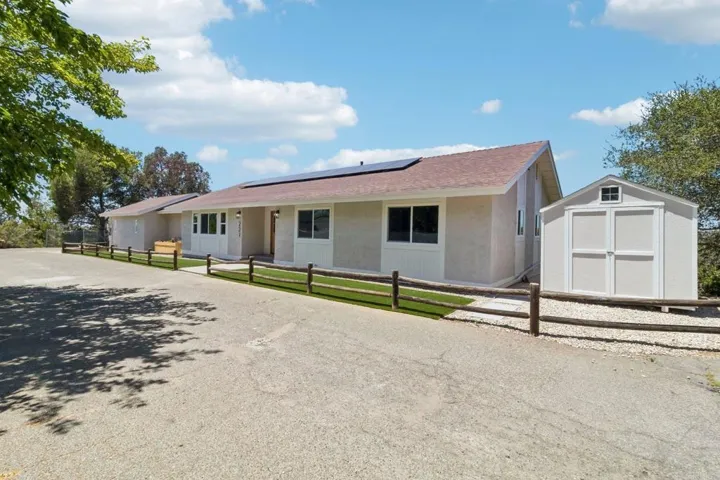 221 Colina, Vista, California 92084