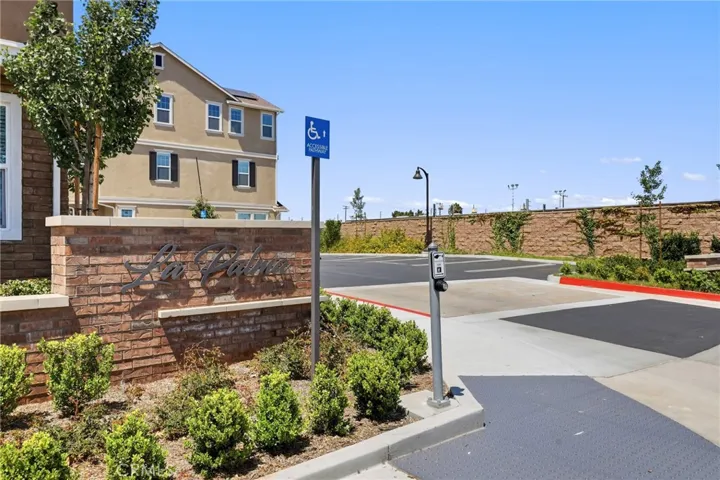 175 W La Palma Avenue 6, Anaheim, California 92801