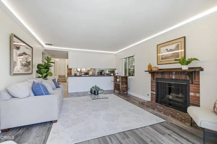 18 Family room