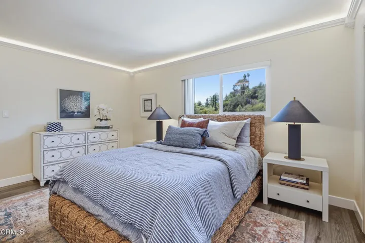 21 Primary Bedroom