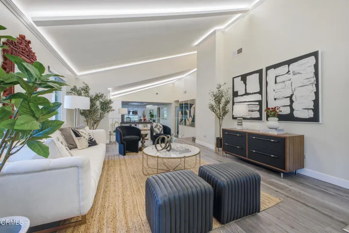 5 Living Room