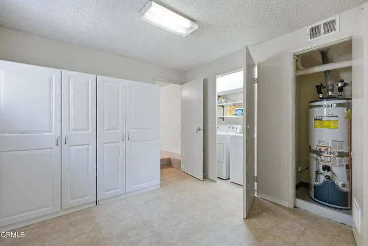 38 Laundry Room