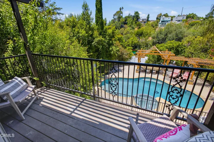 19 Balcony off family room