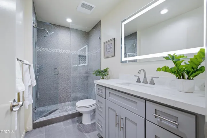 22 Primary Bathroom