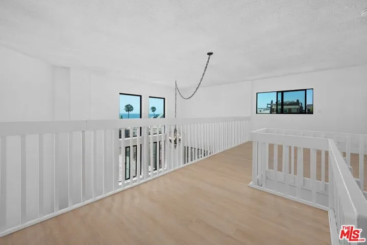 19 Sunset Avenue 3, Venice, California 90291