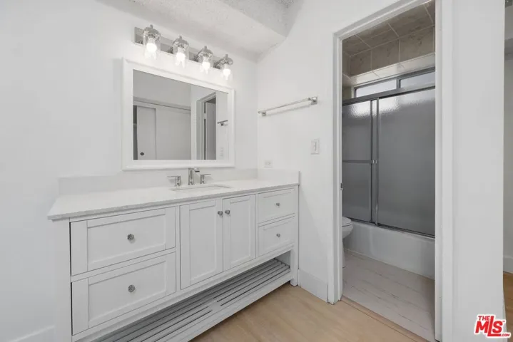 19 Sunset Avenue 3, Venice, California 90291