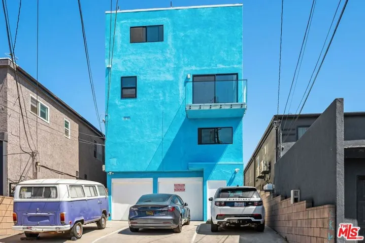 19 Sunset Avenue 3, Venice, California 90291