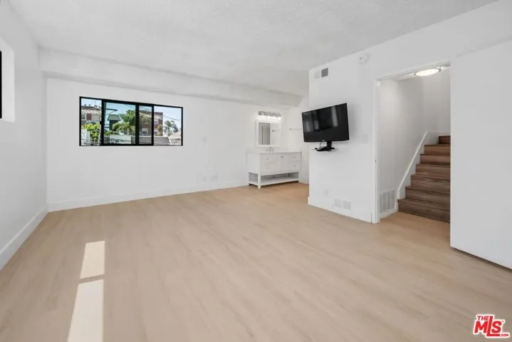 19 Sunset Avenue 3, Venice, California 90291