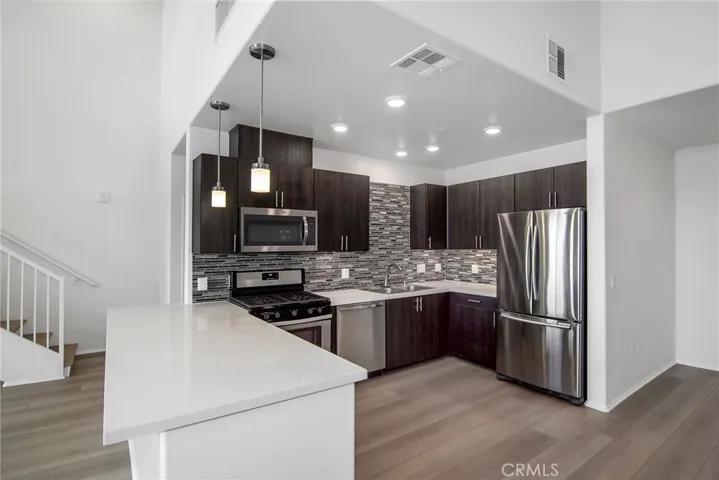 124 W Colorado 502, Glendale, California 91204