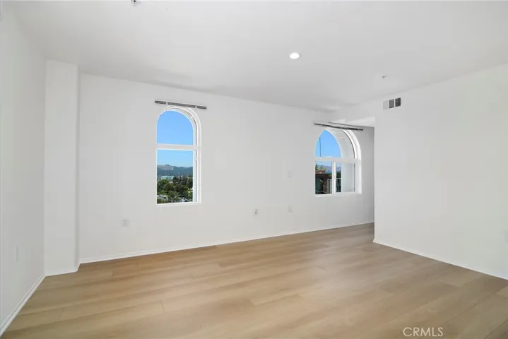 124 W Colorado 502, Glendale, California 91204
