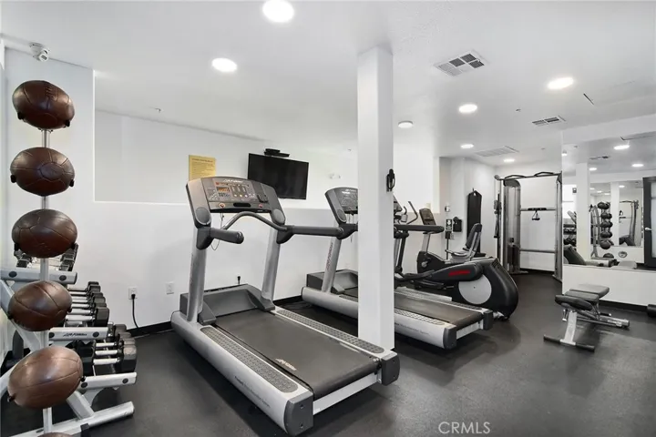 124 W Colorado 502, Glendale, California 91204