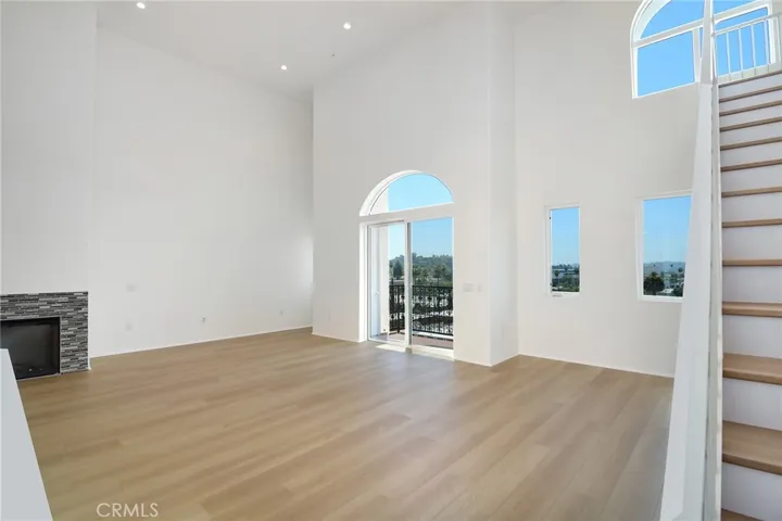 124 W Colorado 502, Glendale, California 91204
