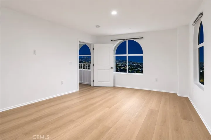 124 W Colorado 502, Glendale, California 91204