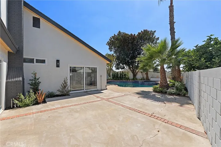 7685 E Calle Durango, Anaheim, California 92808