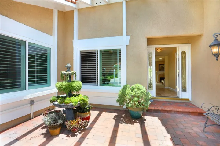 Step Inside to Light-Filled, Single-Level Living