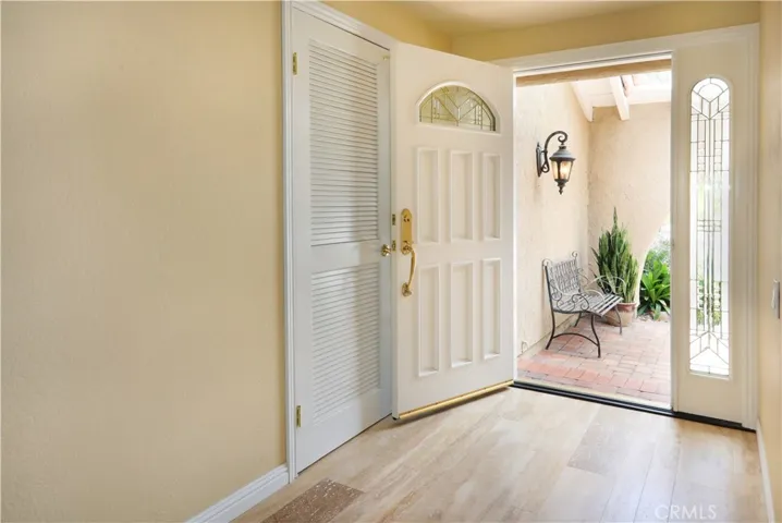 Bright and Inviting Entry Way