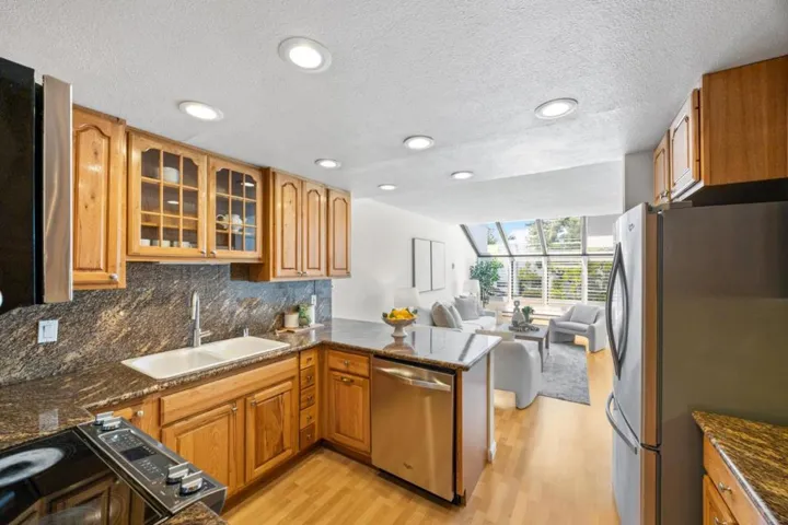 816 Balboa Lane, Foster City, California 94404