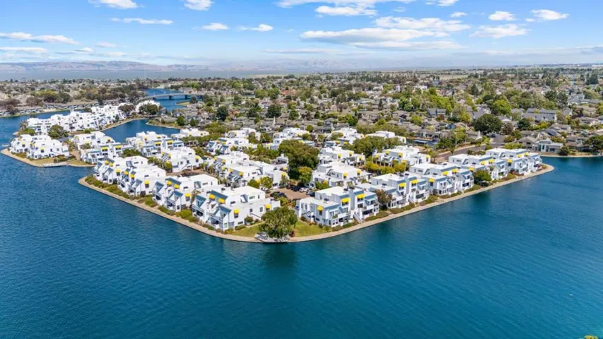 816 Balboa Lane, Foster City, California 94404