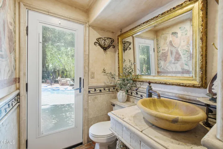 Downstairs guest bathroom