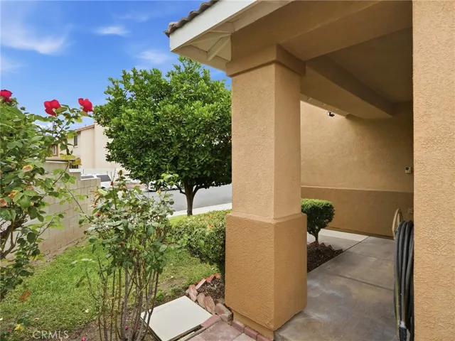 15689 Swan Rd, Fontana, California 92337