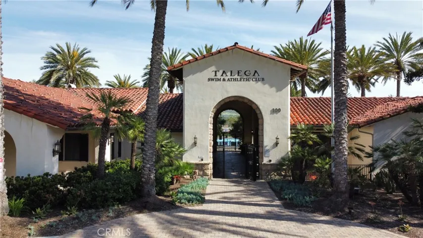 19 Via Alonso, San Clemente, California 92673