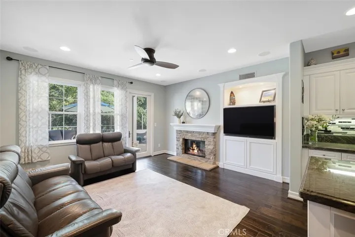 19 Via Alonso, San Clemente, California 92673