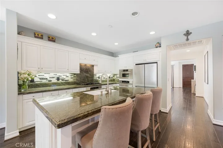 19 Via Alonso, San Clemente, California 92673