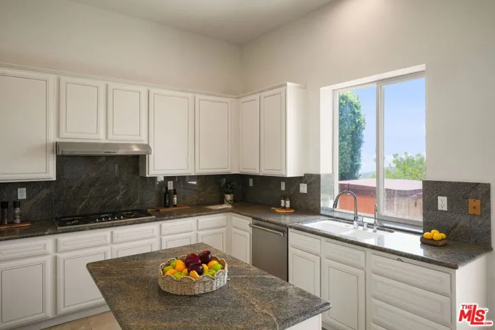 1474 Paseo De Oro, Pacific Palisades, California 90272