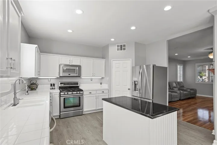 6713 Leanne, Eastvale, California 91752