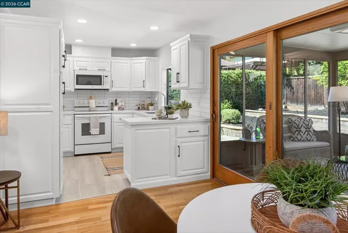 714 Navaronne Way, Concord, California 94518