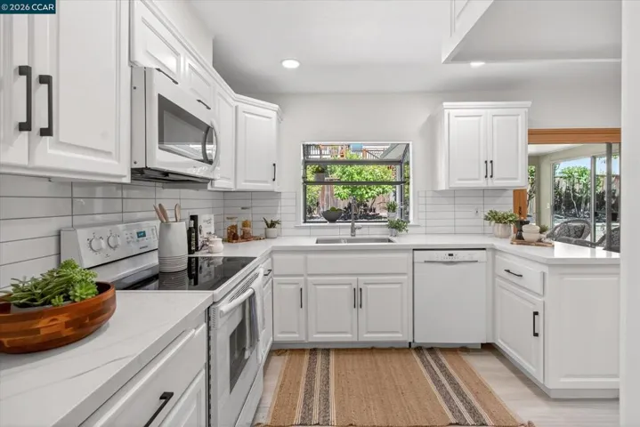 714 Navaronne Way, Concord, California 94518