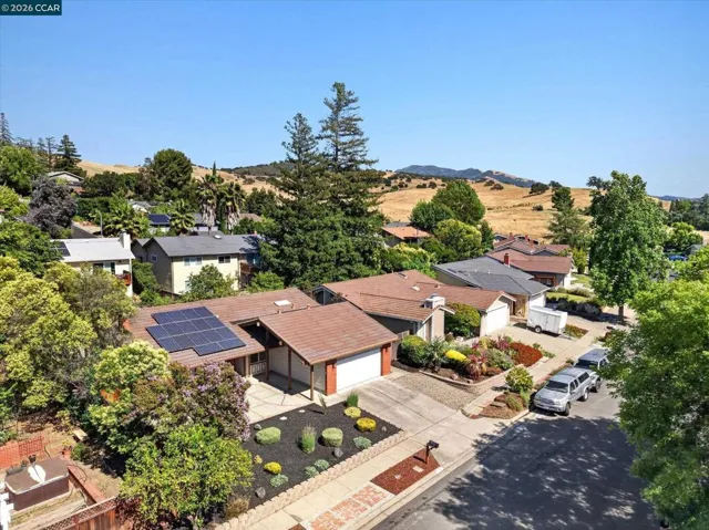 714 Navaronne Way, Concord, California 94518