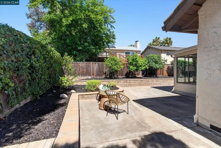 714 Navaronne Way, Concord, California 94518