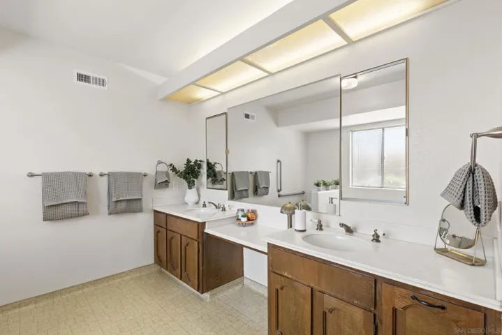 Primary Bath/Spa