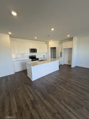 9567 E Silverstein Dr, Riverside, California 92508
