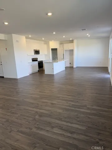9567 E Silverstein Dr, Riverside, California 92508