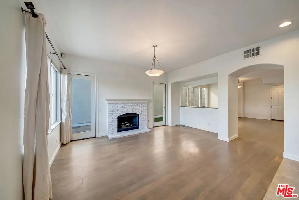 24819 Calle Cedro, Calabasas, California 91302 — photo 5