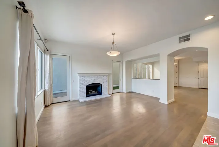 24819 Calle Cedro, Calabasas, California 91302 — photo 5