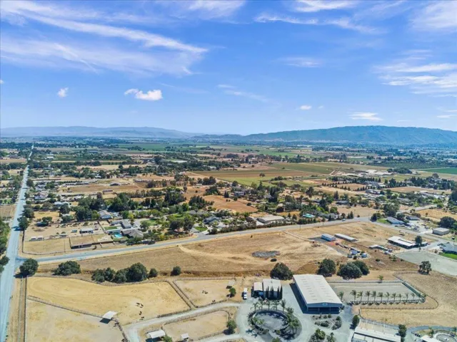 2055 Rucker Avenue, Gilroy, California 95020