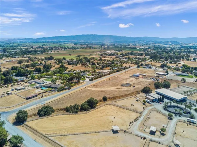 2055 Rucker Avenue, Gilroy, California 95020