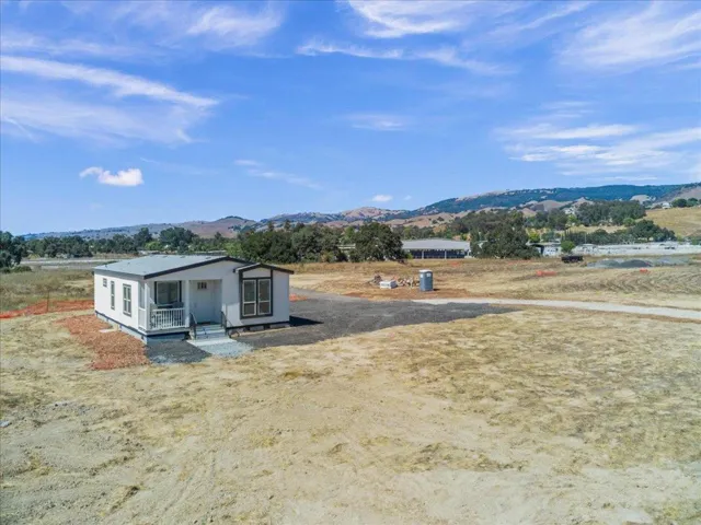 2055 Rucker Avenue, Gilroy, California 95020