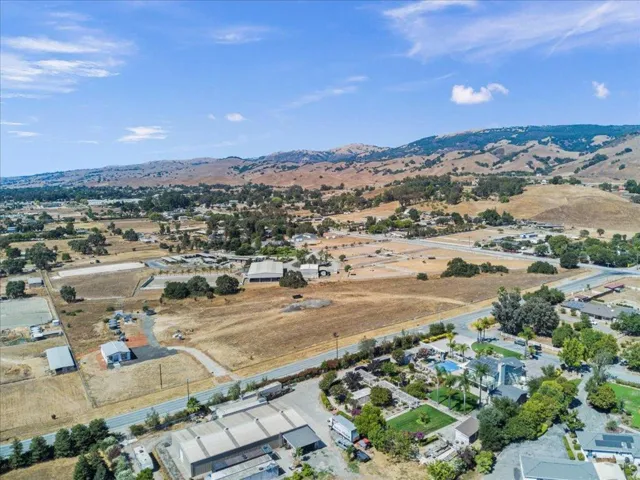 2055 Rucker Avenue, Gilroy, California 95020