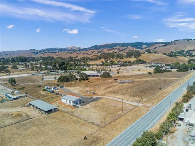 2055 Rucker Avenue, Gilroy, California 95020