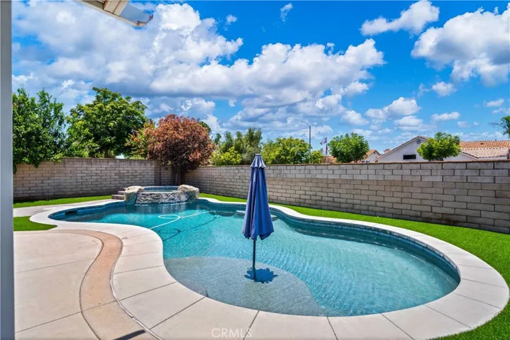 24007 Jonquil, Murrieta, California 92562