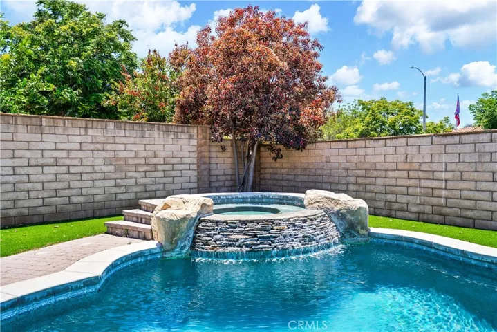 24007 Jonquil, Murrieta, California 92562